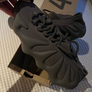 Yeezy 450 “Cinder” US Men’s 6.5 | US Women’s 8